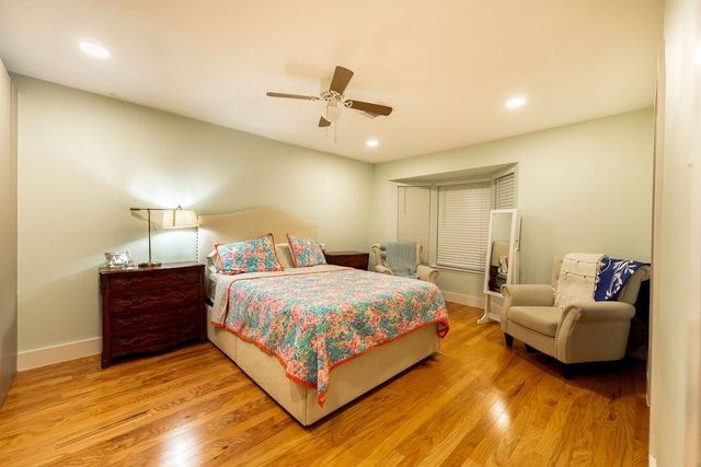 4511 Acacia Street, Bellaire, TX 77401