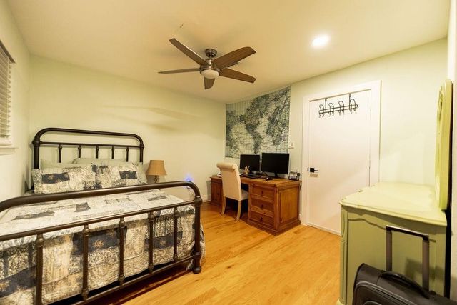 4511 Acacia Street, Bellaire, TX 77401