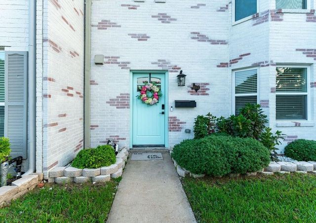 4511 Acacia Street, Bellaire, TX 77401