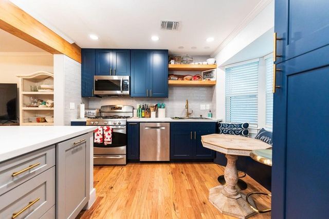 4511 Acacia Street, Bellaire, TX 77401