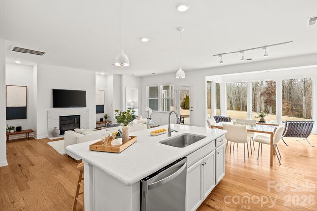 8122 Asher Chase Trail, Lancaster, SC 29720