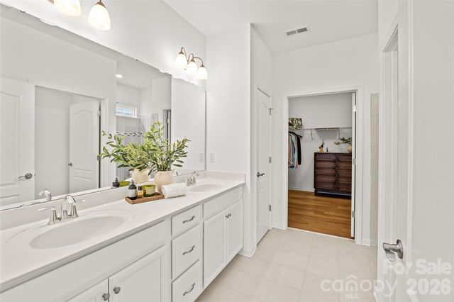 8122 Asher Chase Trail, Lancaster, SC 29720