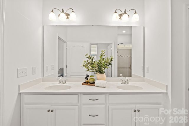 8122 Asher Chase Trail, Lancaster, SC 29720