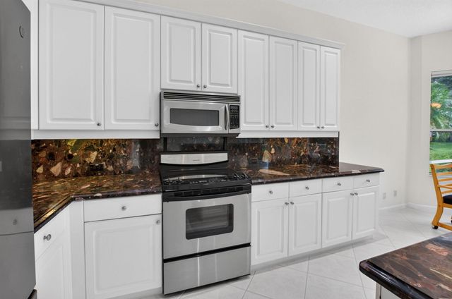 11572 Spring Oak Avenue, Boynton Beach, FL 33437