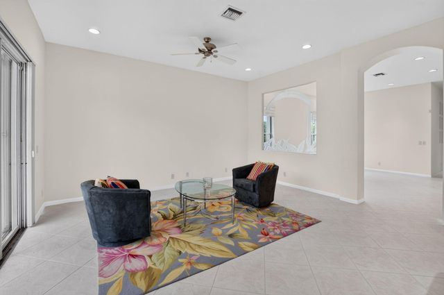 11572 Spring Oak Avenue, Boynton Beach, FL 33437