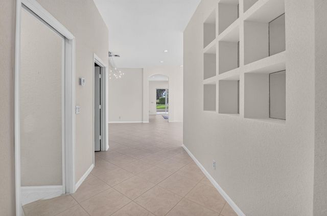 11572 Spring Oak Avenue, Boynton Beach, FL 33437
