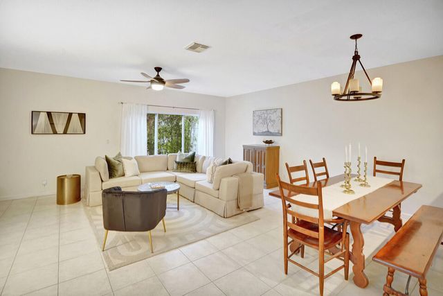 13428 Georgian Court, Wellington, FL 33414