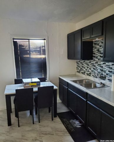 2343 Burnet, San Antonio, TX 78202
