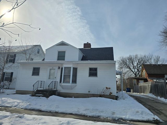 505 5th Street S, Moorhead, MN 56560