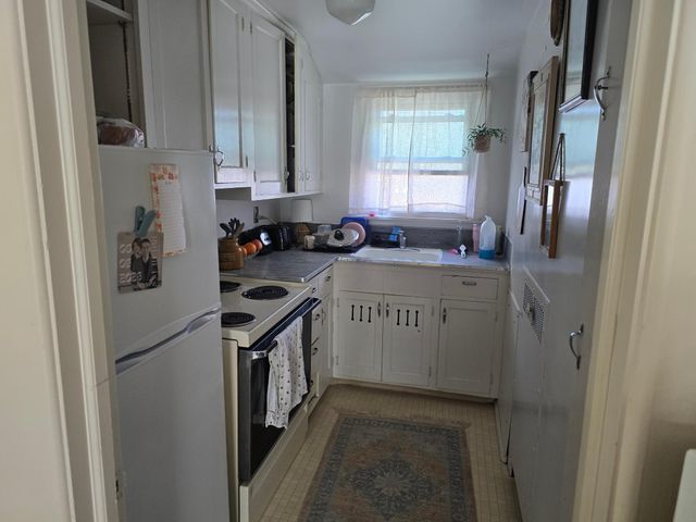 505 5th Street S, Moorhead, MN 56560