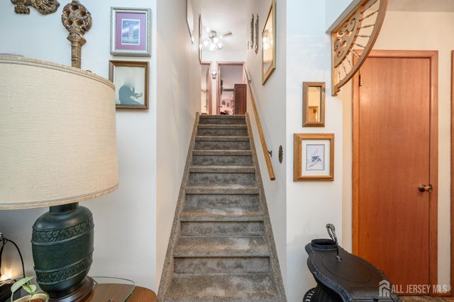 48 Wildwood Avenue, Fords, NJ 08863