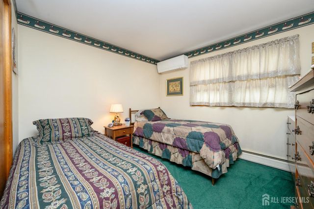 48 Wildwood Avenue, Fords, NJ 08863