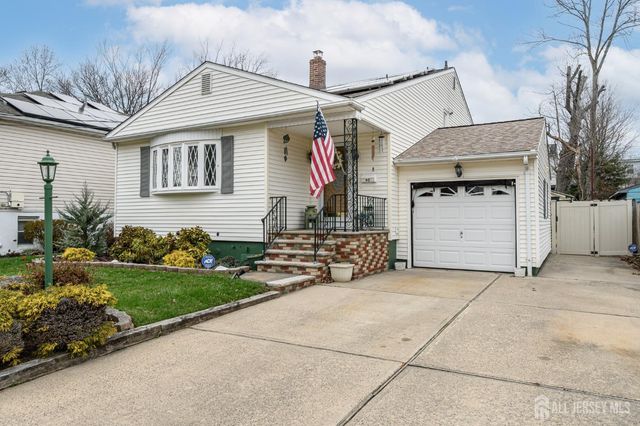 48 Wildwood Avenue, Fords, NJ 08863
