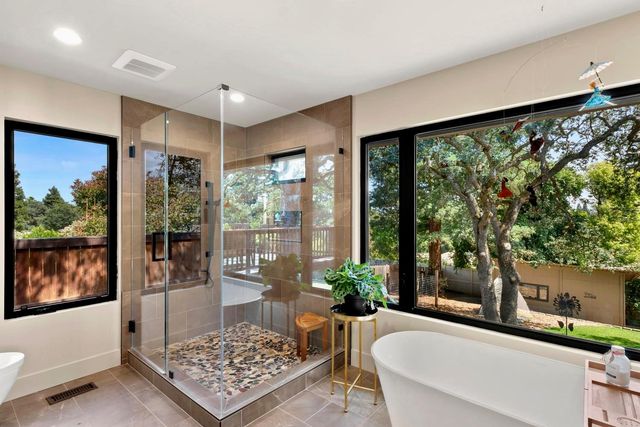 11401 Valley Oak Dr, Oakdale, CA 95361