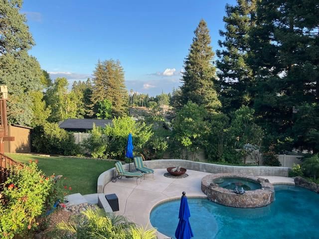 11401 Valley Oak Dr, Oakdale, CA 95361