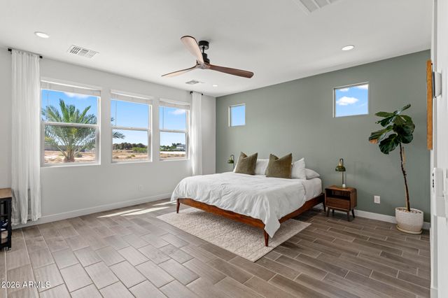 17197 W MIDDLEBURY Street, Surprise, AZ 85388