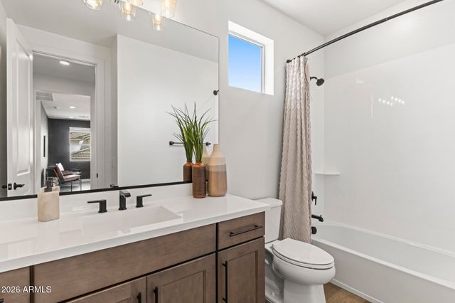 17197 W MIDDLEBURY Street, Surprise, AZ 85388