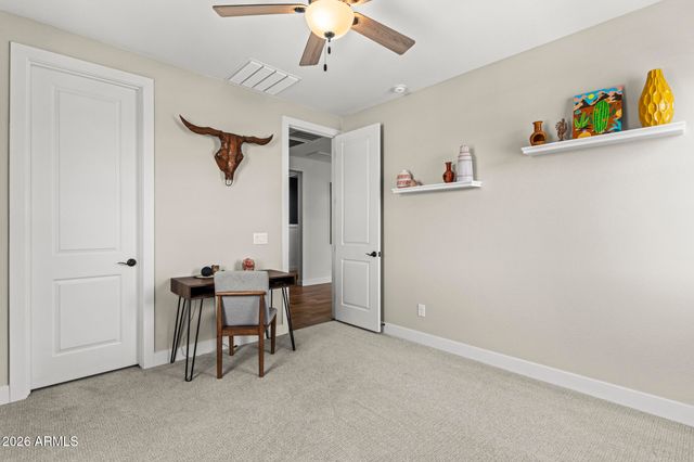 17197 W MIDDLEBURY Street, Surprise, AZ 85388