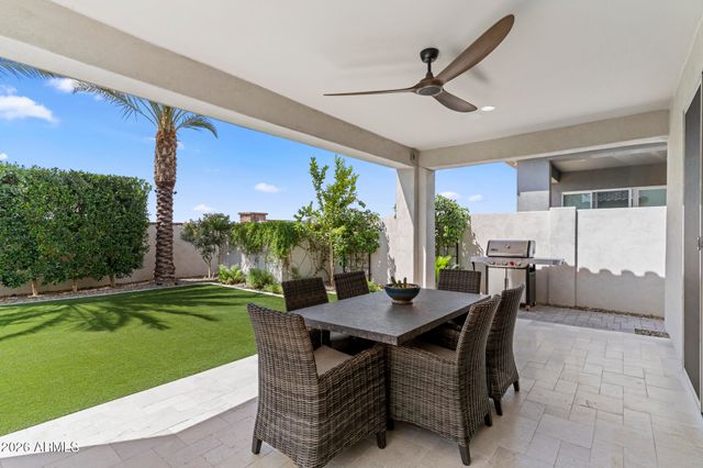 17197 W MIDDLEBURY Street, Surprise, AZ 85388