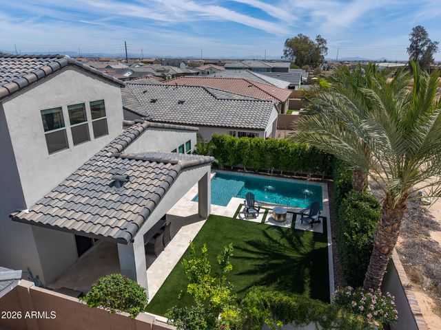 17197 W MIDDLEBURY Street, Surprise, AZ 85388