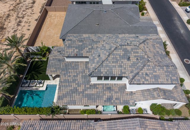 17197 W MIDDLEBURY Street, Surprise, AZ 85388