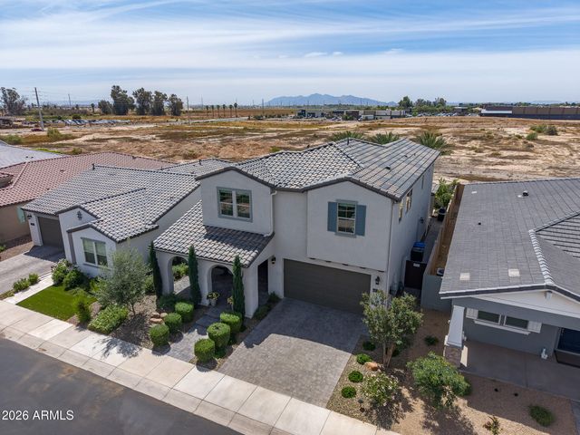 17197 W MIDDLEBURY Street, Surprise, AZ 85388