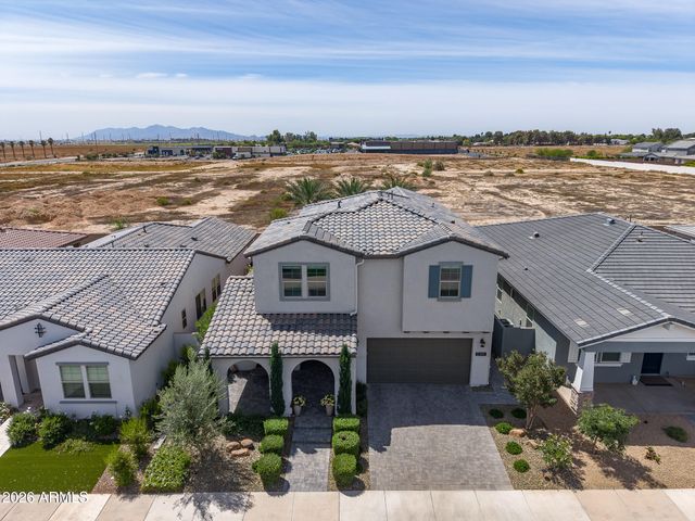 17197 W MIDDLEBURY Street, Surprise, AZ 85388