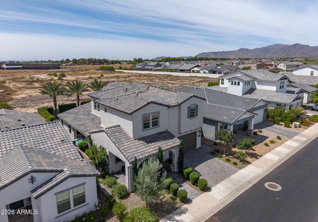17197 W MIDDLEBURY Street, Surprise, AZ 85388
