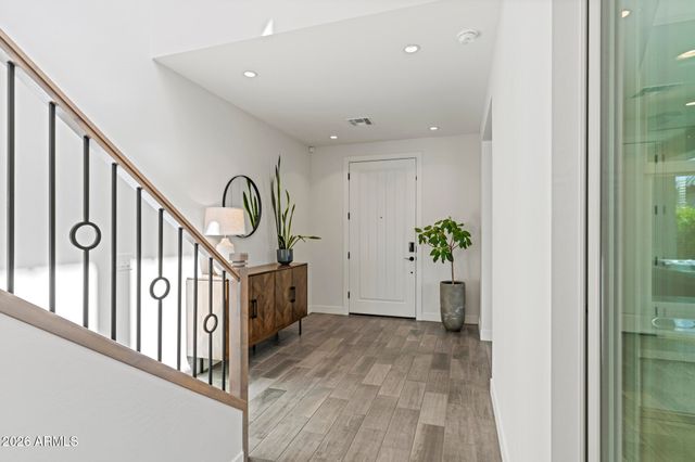 17197 W MIDDLEBURY Street, Surprise, AZ 85388