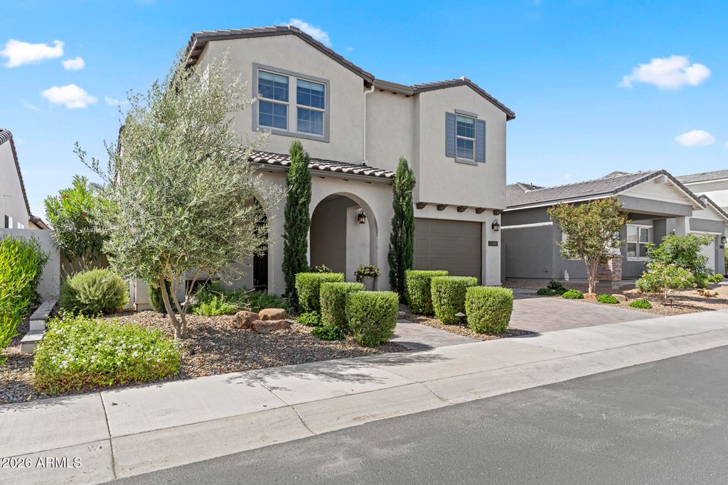17197 W MIDDLEBURY Street, Surprise, AZ 85388 — photo 4