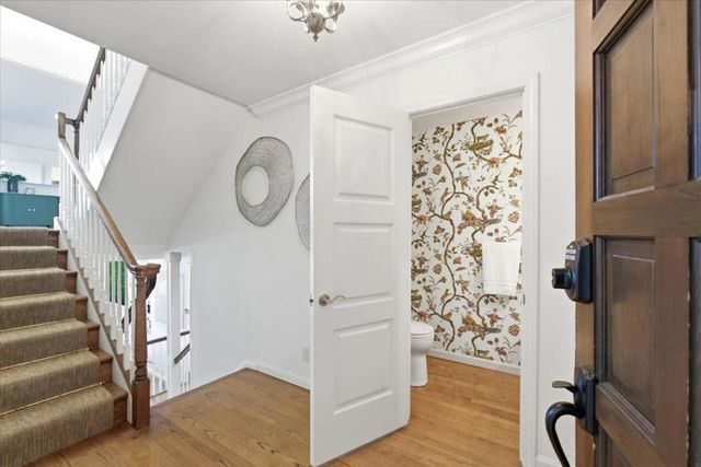 206 Sand Hill Circle, Menlo Park, CA 94025