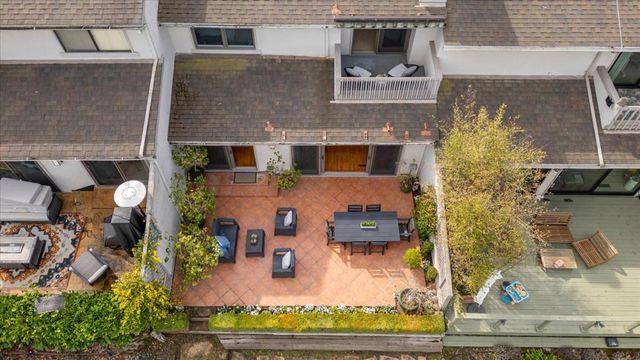 206 Sand Hill Circle, Menlo Park, CA 94025