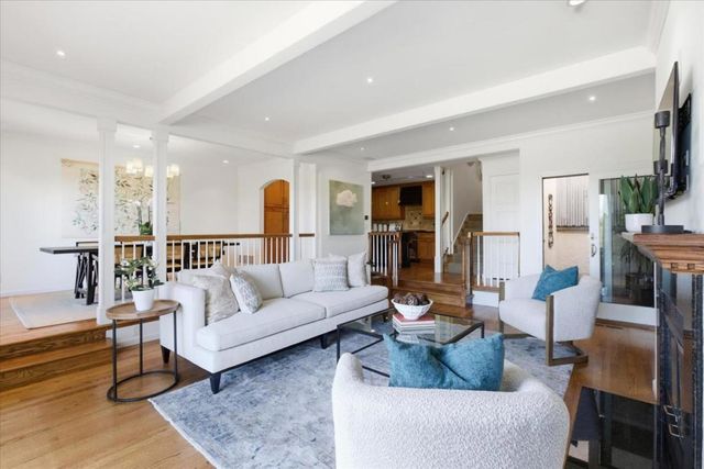 206 Sand Hill Circle, Menlo Park, CA 94025