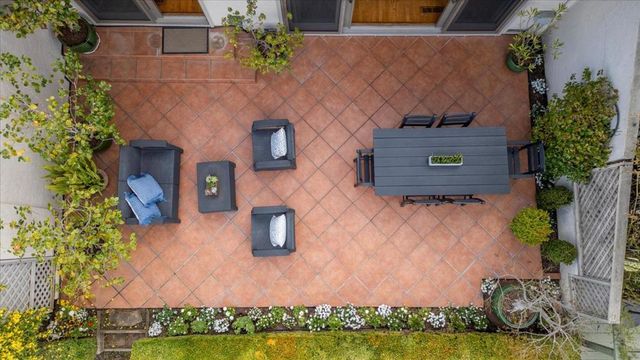 206 Sand Hill Circle, Menlo Park, CA 94025