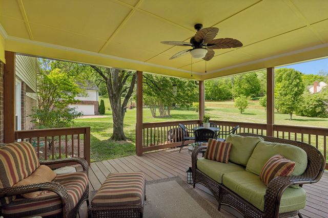 1067 Holly Tree Farms Rd, Brentwood, TN 37027