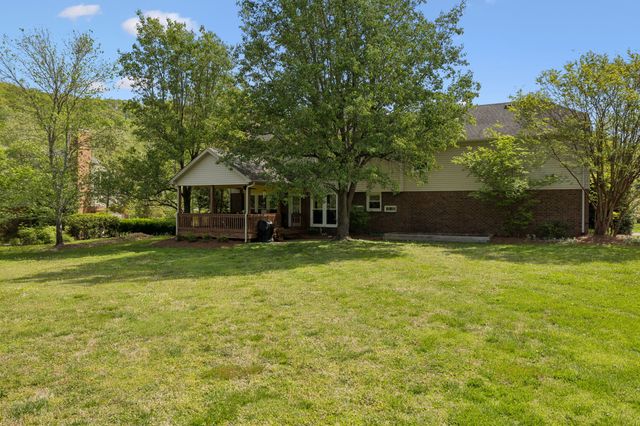 1067 Holly Tree Farms Rd, Brentwood, TN 37027