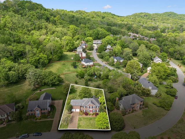 1067 Holly Tree Farms Rd, Brentwood, TN 37027
