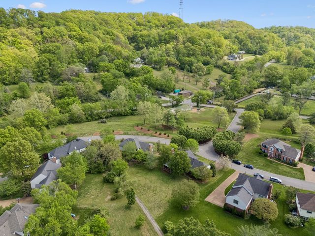 1067 Holly Tree Farms Rd, Brentwood, TN 37027