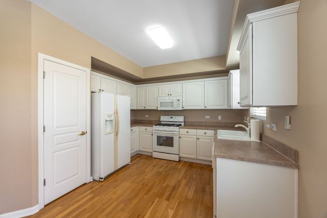 13634 Penefield Lane, Huntley, IL 60142