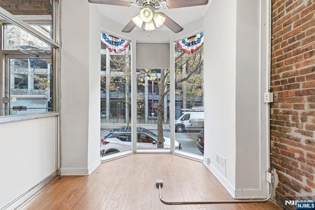 15 Warren Street, Newark, NJ 07102