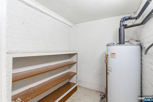 15 Warren Street, Newark, NJ 07102