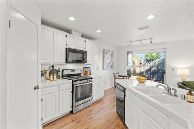4441 Country Run Way, Antelope, CA 95843
