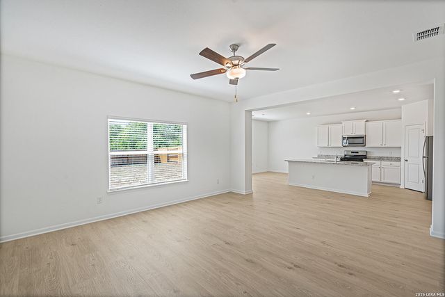 15022 Telfaire Meadow, Von Ormy, TX 78073