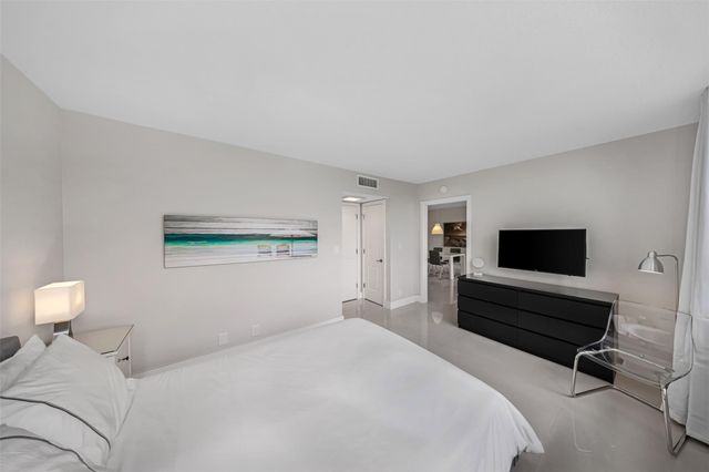 4030 W Palm Aire Drive 406, Pompano Beach, FL 33069