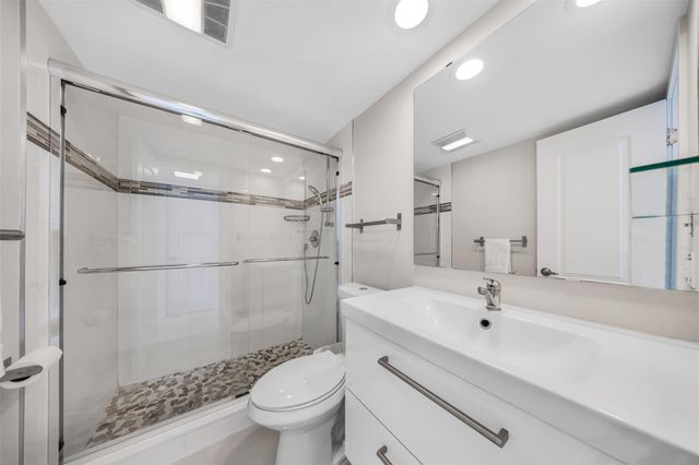 4030 W Palm Aire Drive 406, Pompano Beach, FL 33069