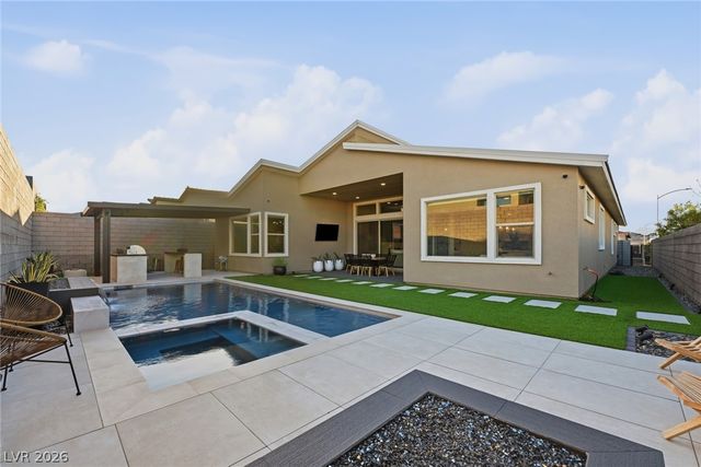 10253 Barnett Hill Court, Las Vegas, NV 89166