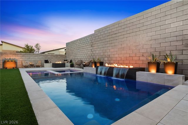 10253 Barnett Hill Court, Las Vegas, NV 89166