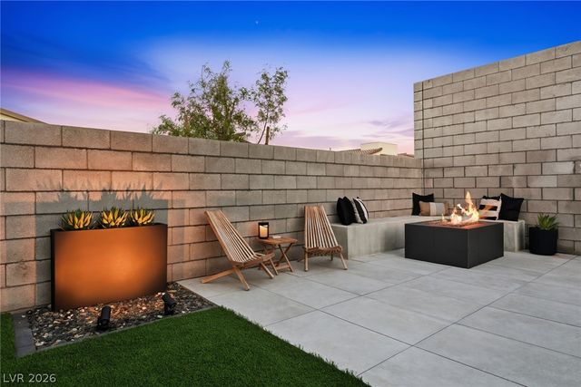 10253 Barnett Hill Court, Las Vegas, NV 89166