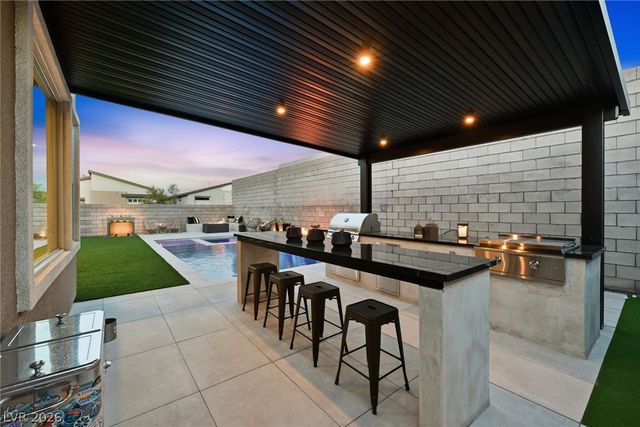 10253 Barnett Hill Court, Las Vegas, NV 89166