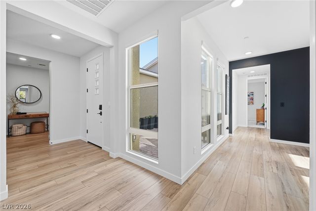 10253 Barnett Hill Court, Las Vegas, NV 89166